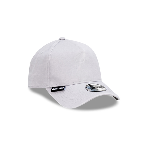 940 Plain Piptag Snapback 